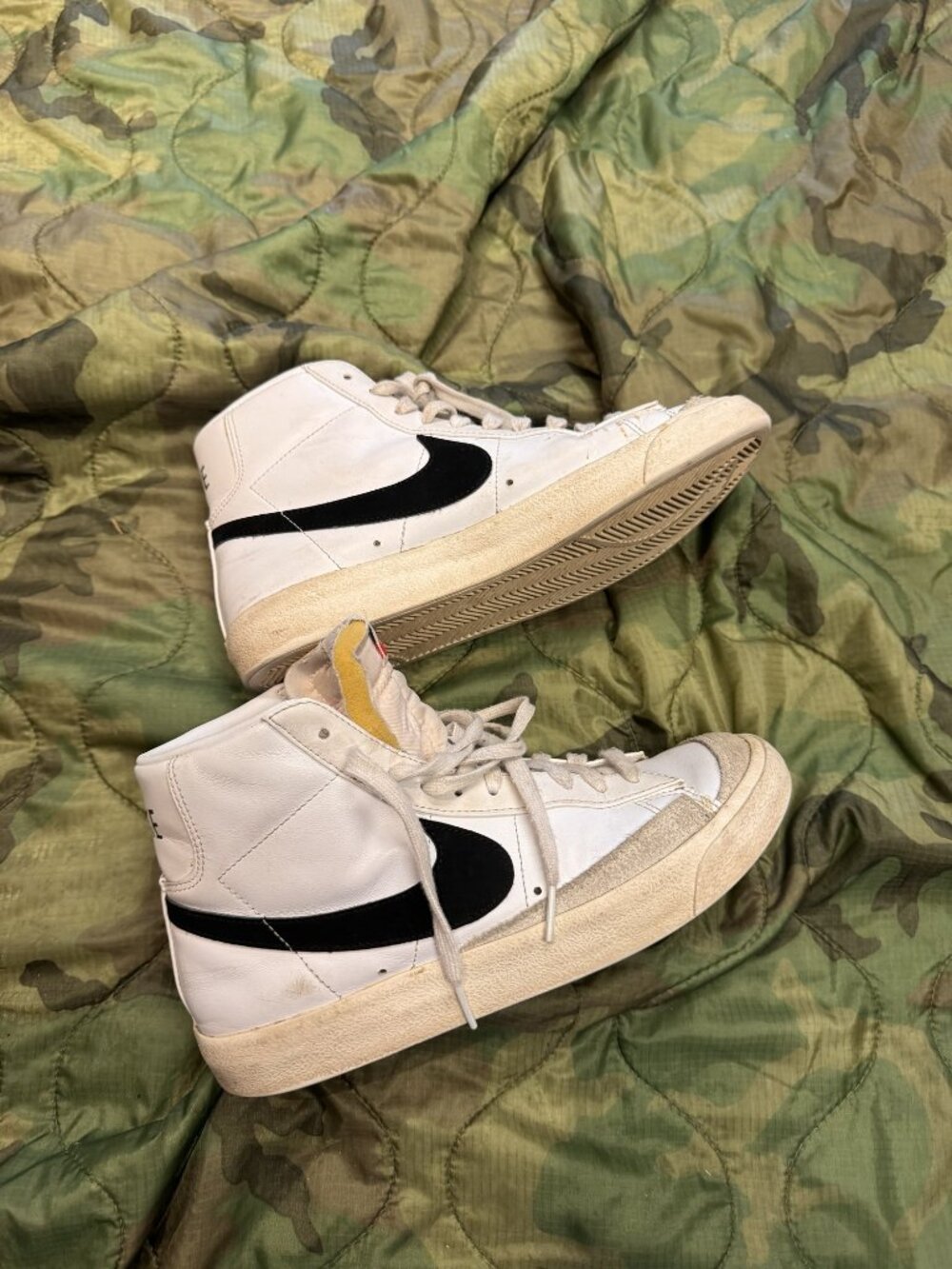 Nike Blazer Mid '77 White/Black Sneakers - Women's 8.5